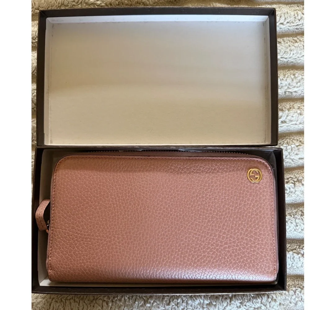 Gucci Interlocking G Zip Around Long Wallet Pink Pebbled Leather 449347 in Box - Picture 2 of 12